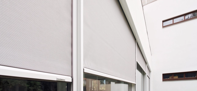 Karnisz elektryczny TRIQ AM75